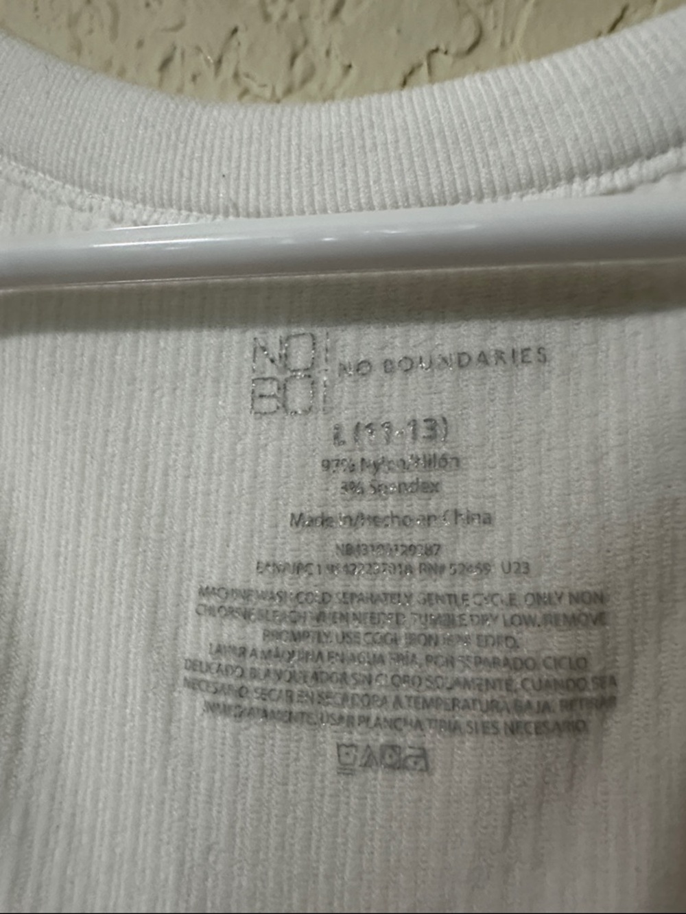 No Boundaries Ribbed V-Neck Long Sleeve Top - WhiteL - Picture 2 of 4